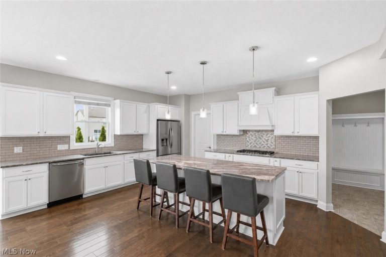 4801 Stag Thicket Lane, Brunswick, OH - Photo 4