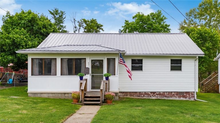 431 Swigart Street, New Lexington, OH, 43764