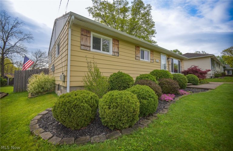 526 Harmony Street, Medina, OH - Photo 2