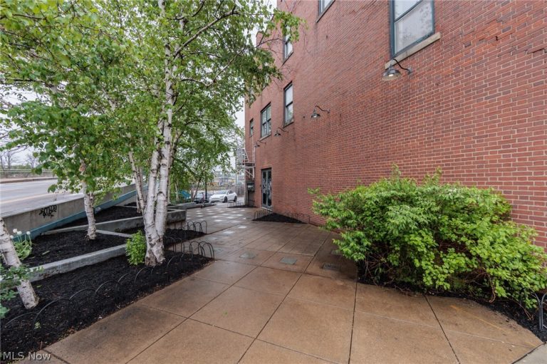 380 Main Street #B, Akron, OH - Photo 8
