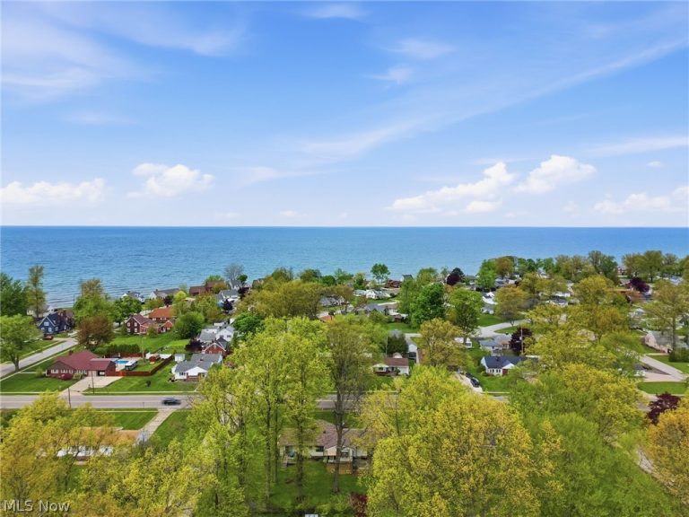 950 Southwood Drive, Ashtabula, OH - Photo 4