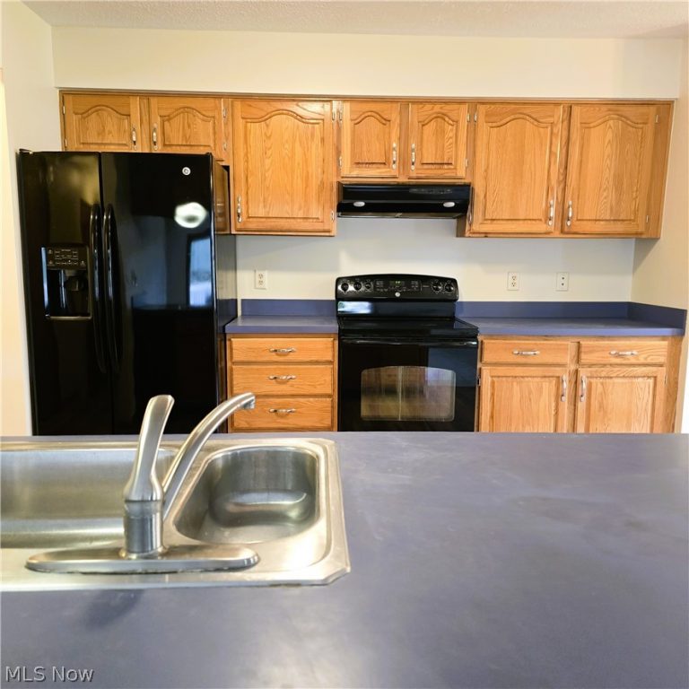 13968 Sprague Road, Middleburg Heights, OH - Photo 4