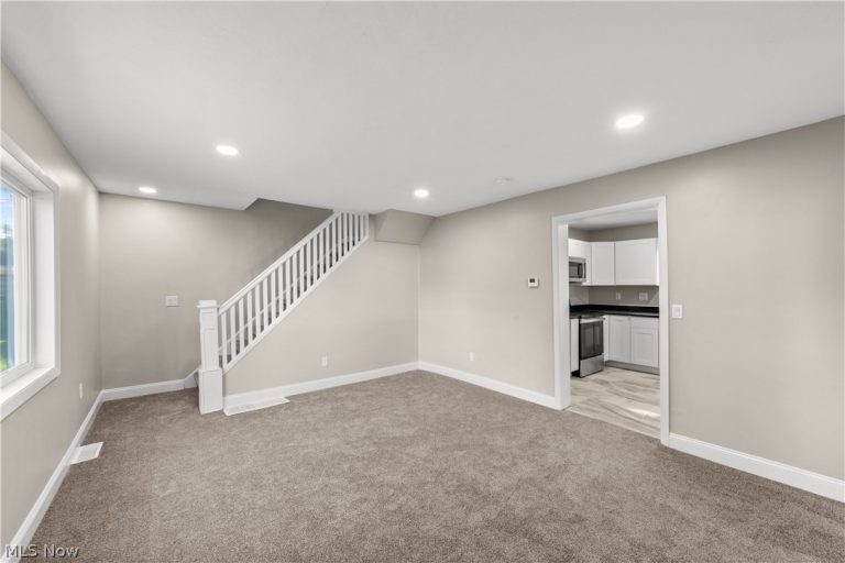 620 Pasadena Avenue, Sheffield Lake, OH - Photo 3