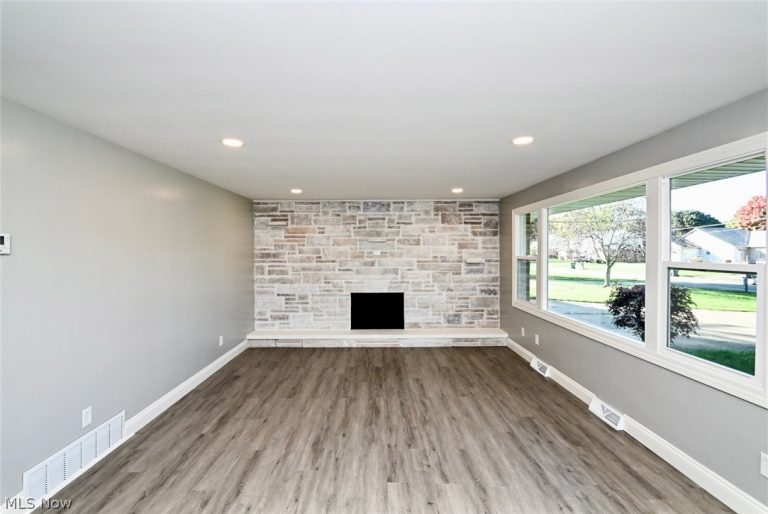 7900 Stuhldreher Street, Massillon, OH - Photo 4