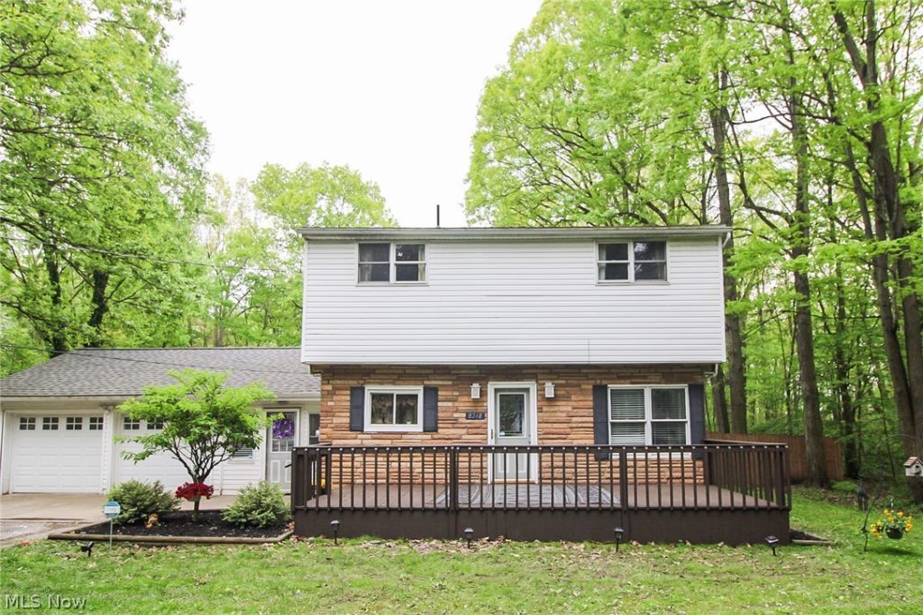 8248 Dawson Drive, Warren, OH