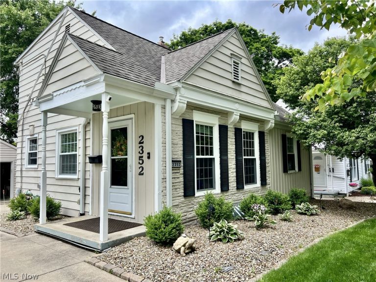 2352 26th Street, Cuyahoga Falls, OH, 44223