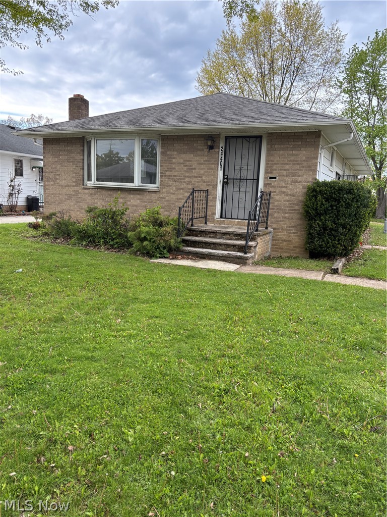 24401 Russell Avenue, Euclid, OH - Photo 2