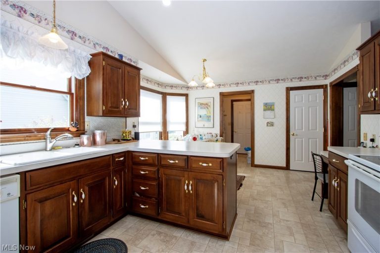 738 Danberry Drive, Wooster, OH - Photo 4