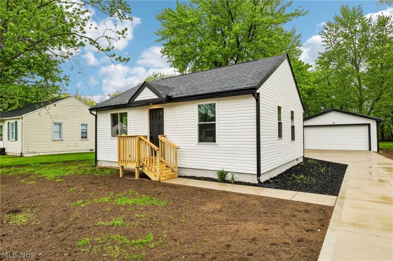 38849 Adkins Road, Willoughby, OH, 44094