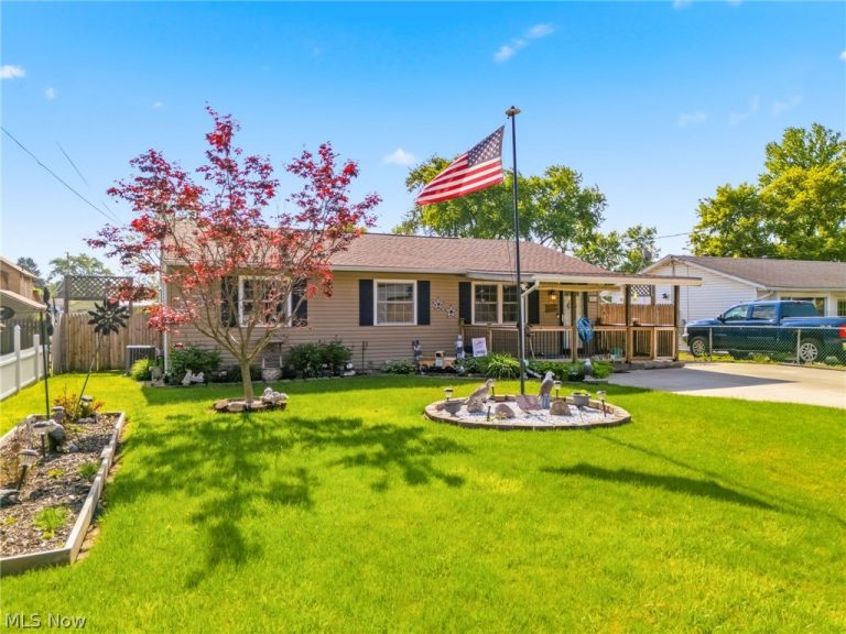 2534 Bollinger Avenue, Canton, OH - Photo 2