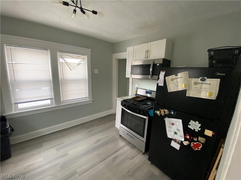 3057 115th Street, Cleveland, OH - Photo 2