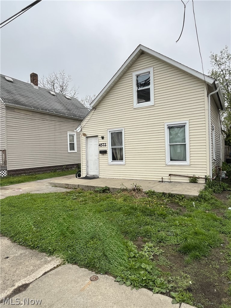 4572 Niessen Court, Cleveland, OH - Photo 2