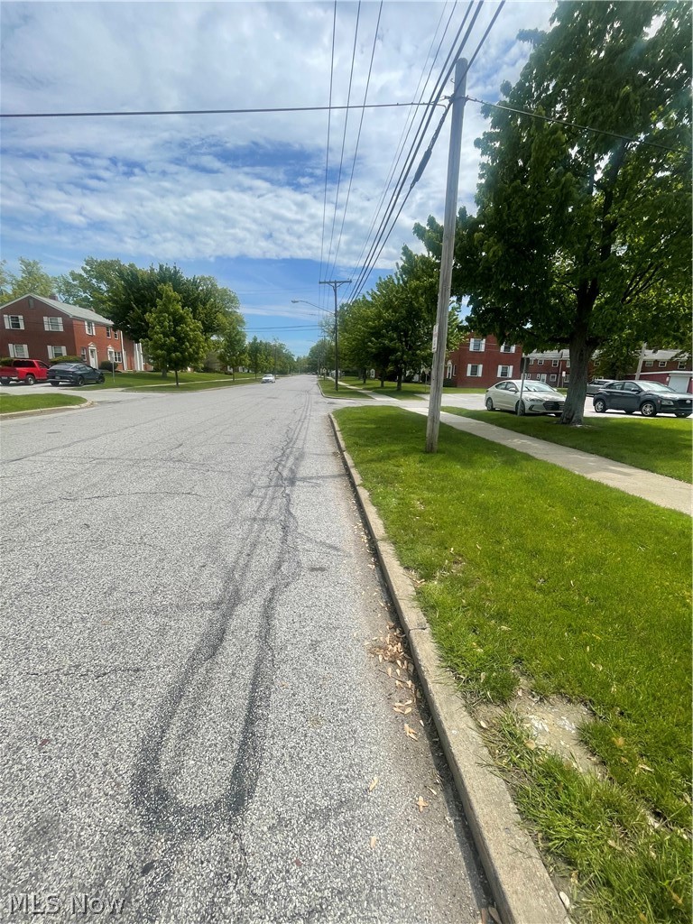 22651 Fox #I, Euclid, OH - Photo 3