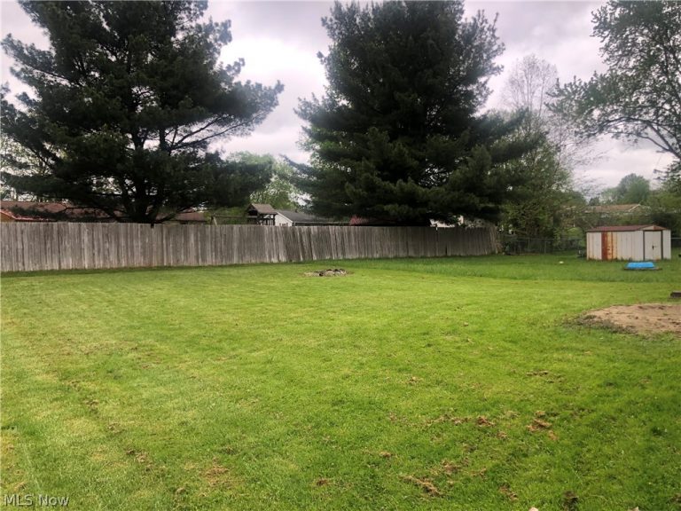 5333 Charm Street, Canton, OH - Photo 4