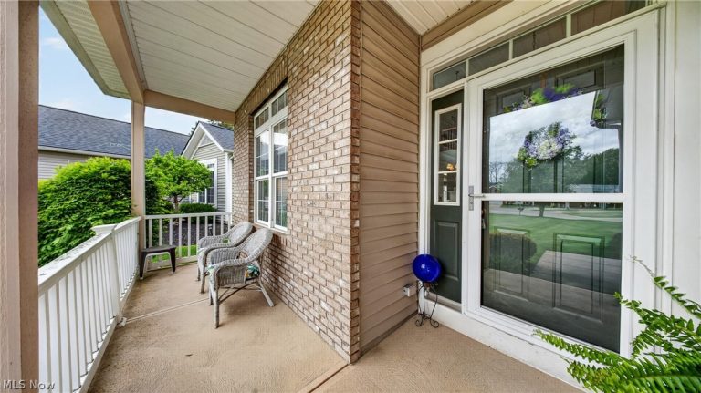 10500 Ravine View Court, North Royalton, OH - Photo 3