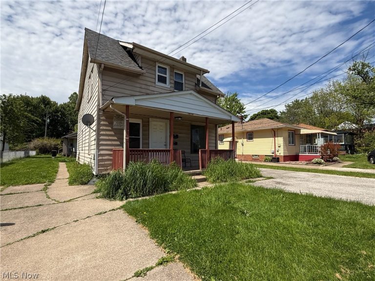 3834 Bosworth Road, Cleveland, OH, 44111