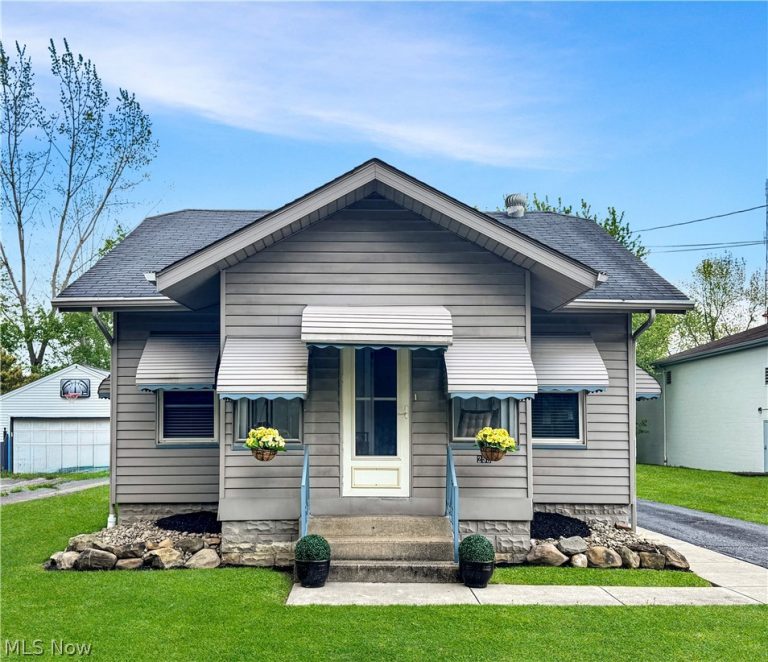 253 Salem Warren Road, North Jackson, OH, 44451