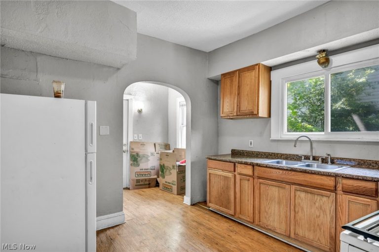 840 Work Drive, Akron, OH - Photo 8