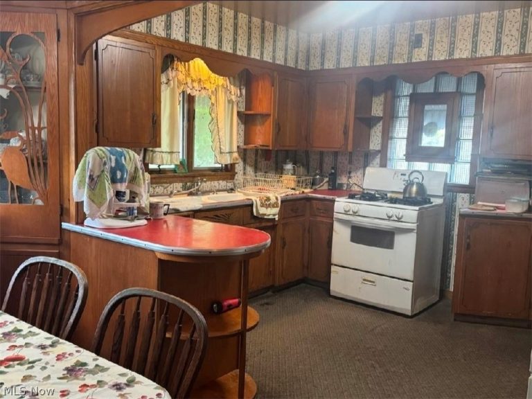 4070 Broadway, Lorain, OH - Photo 4