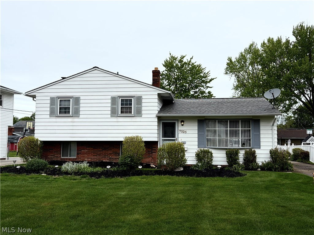 7525 Goldenrod Drive, Mentor on the Lake, OH