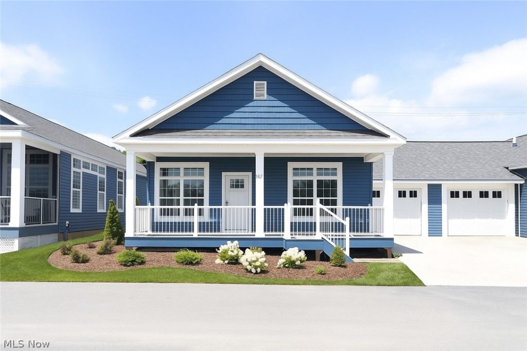 10850 Bayshore Road #Waterview #68, Marblehead, OH