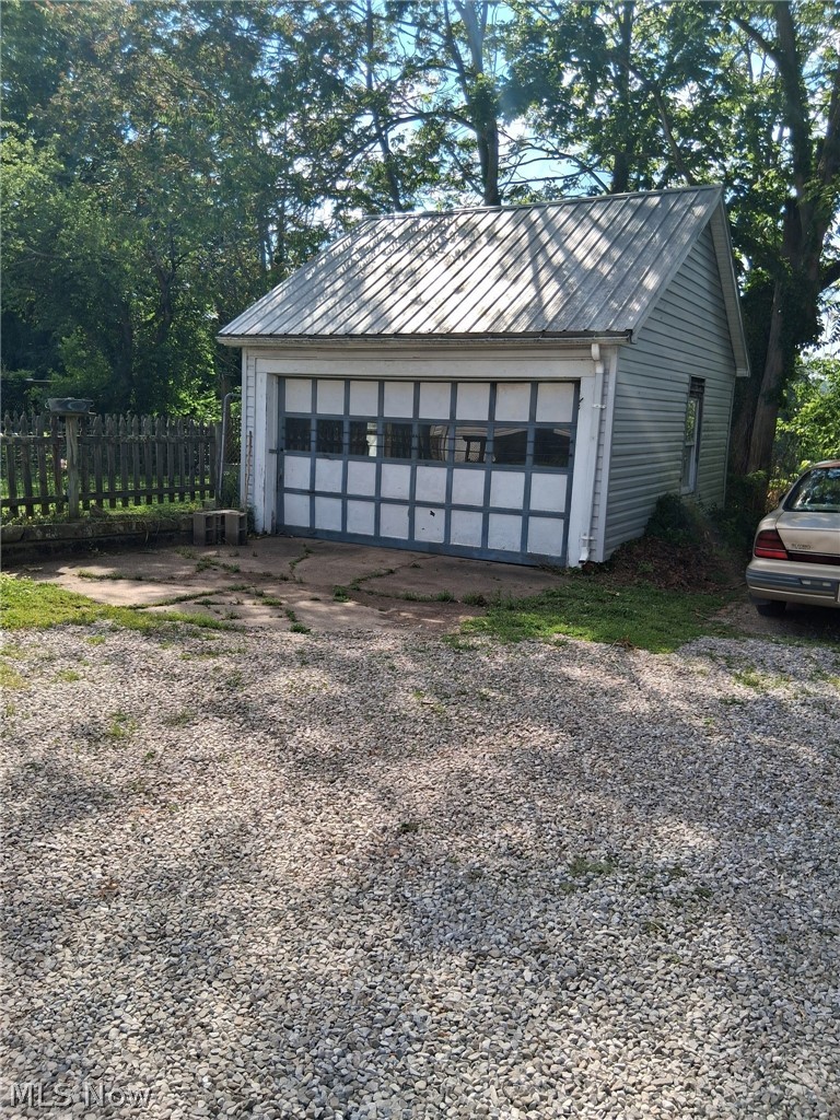 329 Muskingum Drive, Marietta, OH - Photo 2
