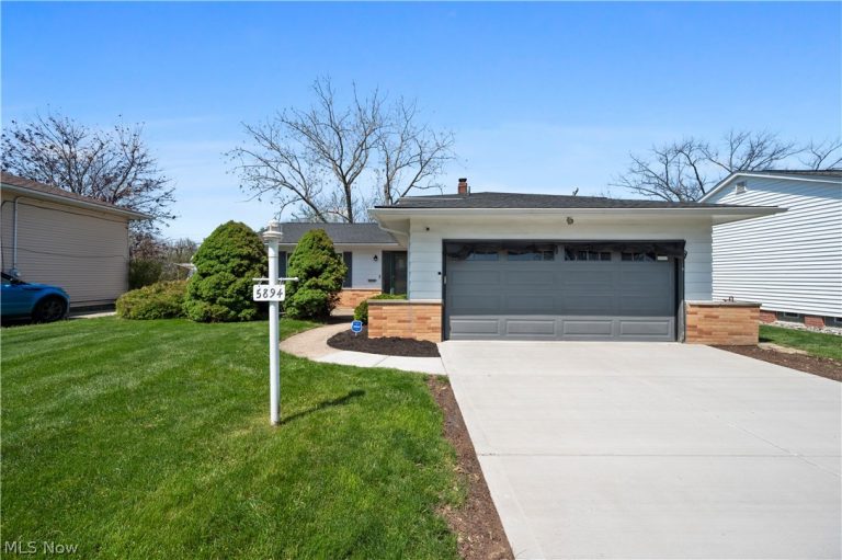 5894 Marra Drive, Bedford Heights, OH, 44146
