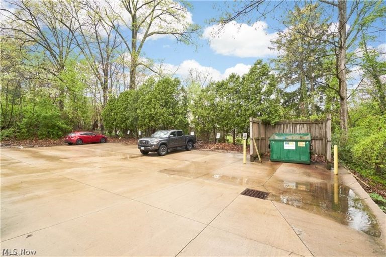 1041 Clyde Avenue, Cuyahoga Falls, OH - Photo 5
