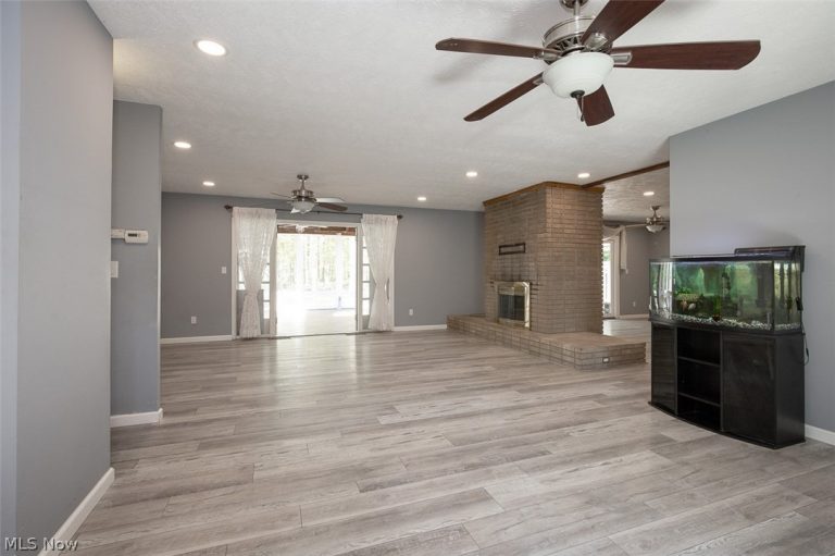 522 Merrimak Drive, Berea, OH - Photo 8