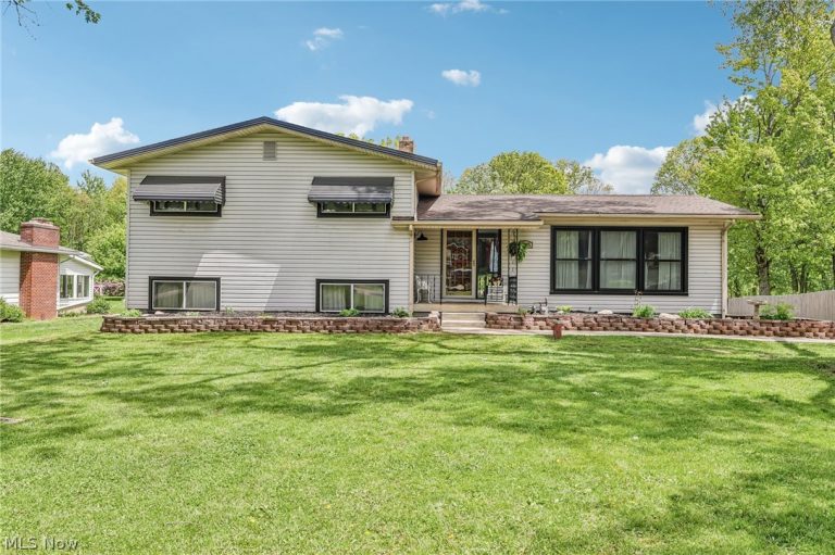 3145 Imrek Drive, Akron, OH - Photo 2
