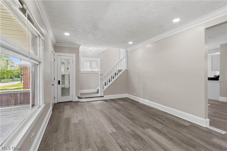 3370 137th Street, Cleveland, OH - Photo 8