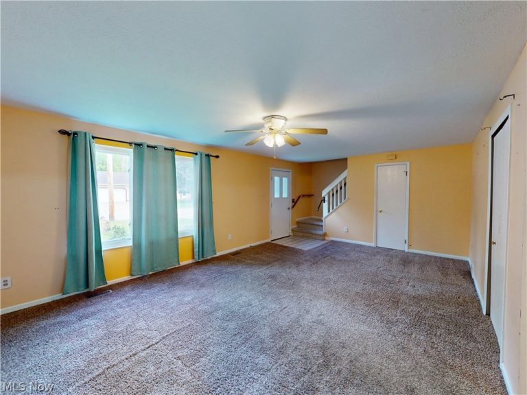 744 Arline Avenue, Eastlake, OH - Photo 3