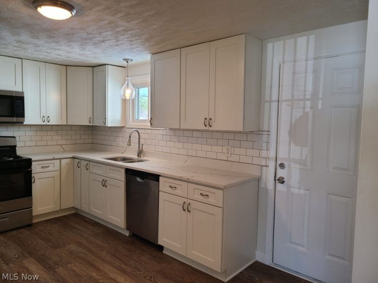 1485 Pike Parkway, Streetsboro, OH - Photo 8
