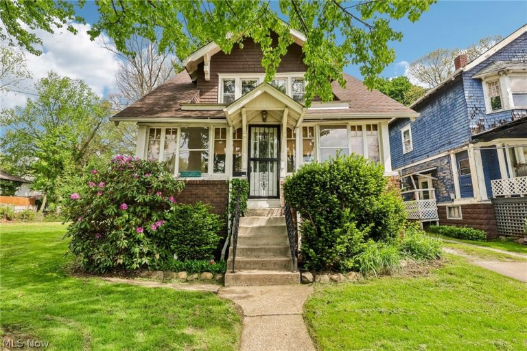 549 Parkdale Drive, Akron, OH, 44307