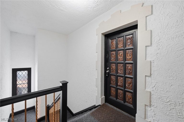 11430 Cedar Glen #B5, Cleveland, OH - Photo 3