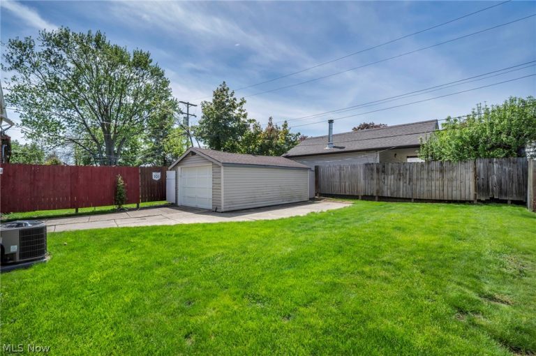4400 145th Street, Cleveland, OH - Photo 8