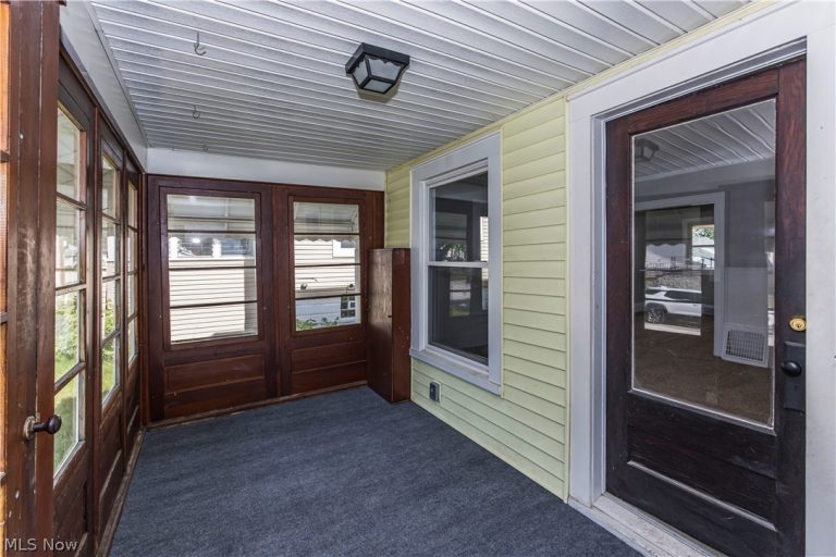 1304 Nestor Avenue, Akron, OH - Photo 5