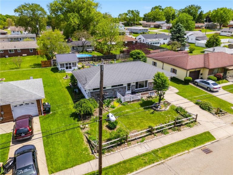 1002 15th Street, Massillon, OH - Photo 4