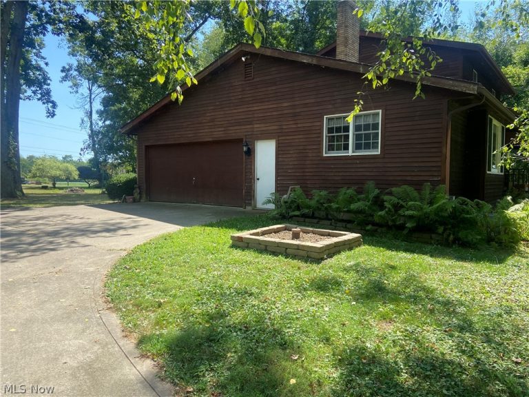 2445 Elyria Road, Wooster, OH - Photo 4