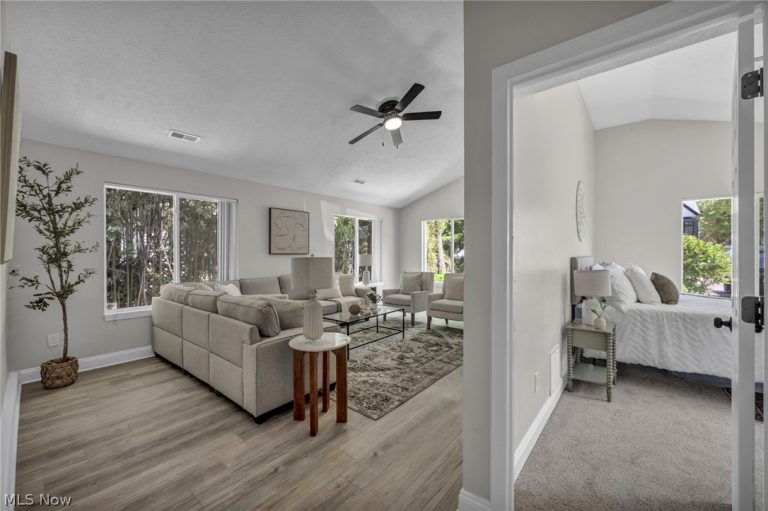 350 Kenilworth Road, Bay Village, OH - Photo 8