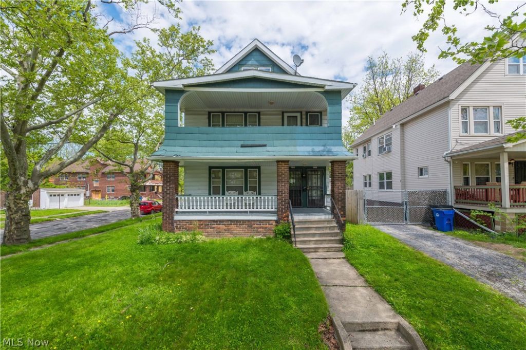9701 Parkview Avenue, Cleveland, OH