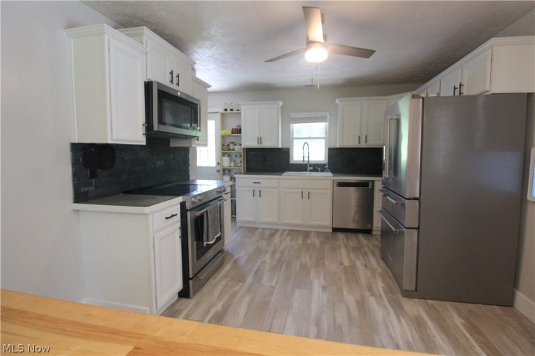 6382 Kungle Road, Clinton, OH - Photo 4