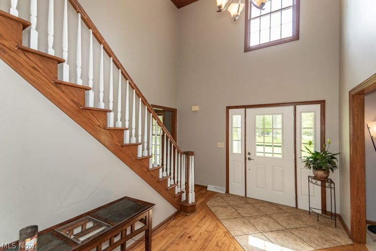 16730 Brigadoon Drive, Chagrin Falls, OH - Photo 3