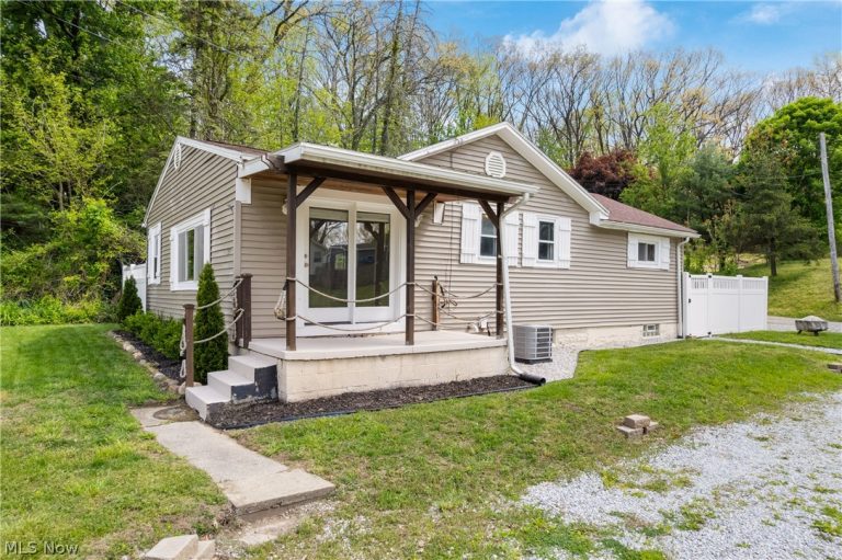 3771 Turkeyfoot Road, New Franklin, OH, 44319