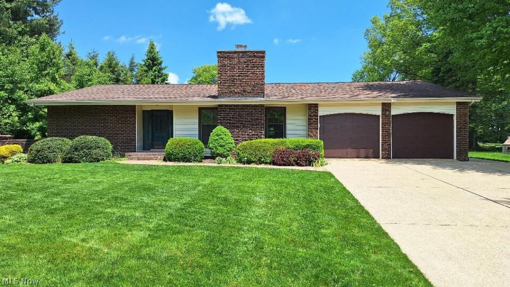 410 Breezewood Circle, Wadsworth, OH