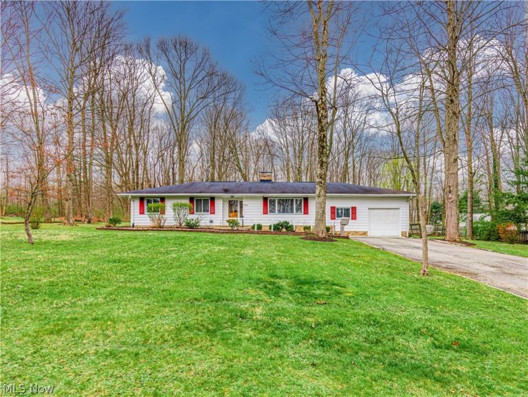 8406 Whippoorwill Road, Ravenna, OH, 44266