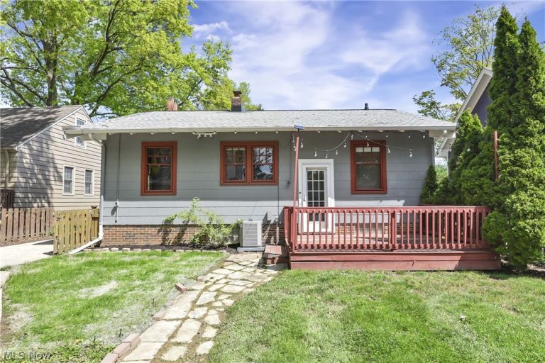 16713 Bradgate Avenue, Cleveland, OH - Photo 8