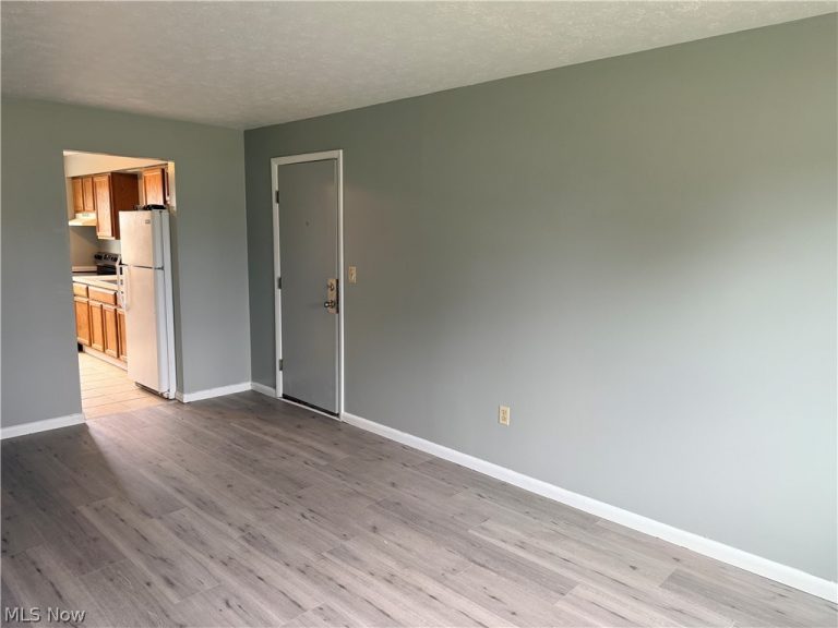 929 Cook Avenue #1, Youngstown, OH - Photo 3