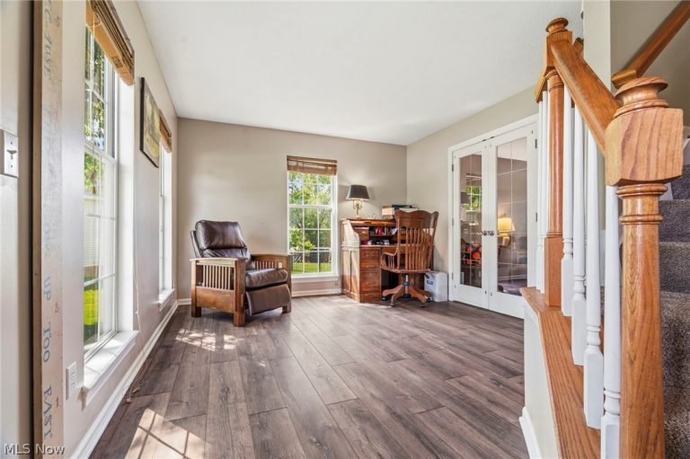 4297 Brookview Court, Uniontown, OH - Photo 6