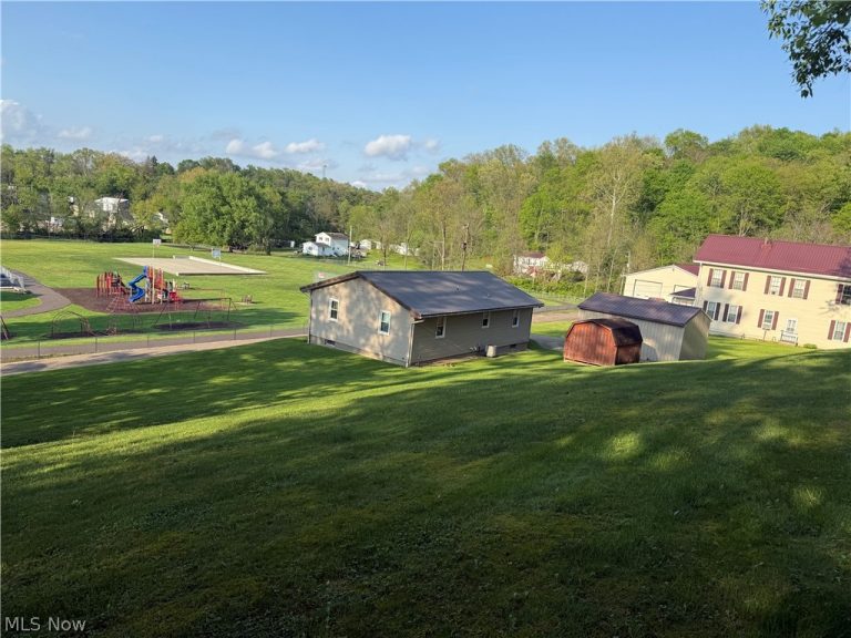1182 Potts Lane, Zanesville, OH - Photo 8